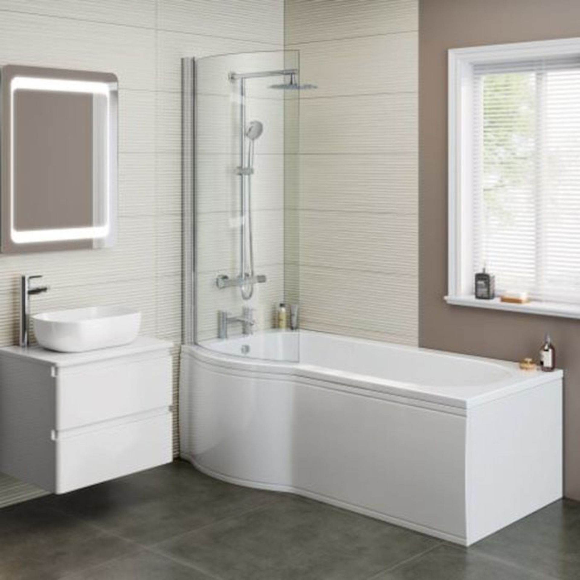 (XX4) 1500x800mm - Left Hand P-Shaped Bath with Screen & Front Panel. 5mm of high gloss acrylic... - Image 2 of 5