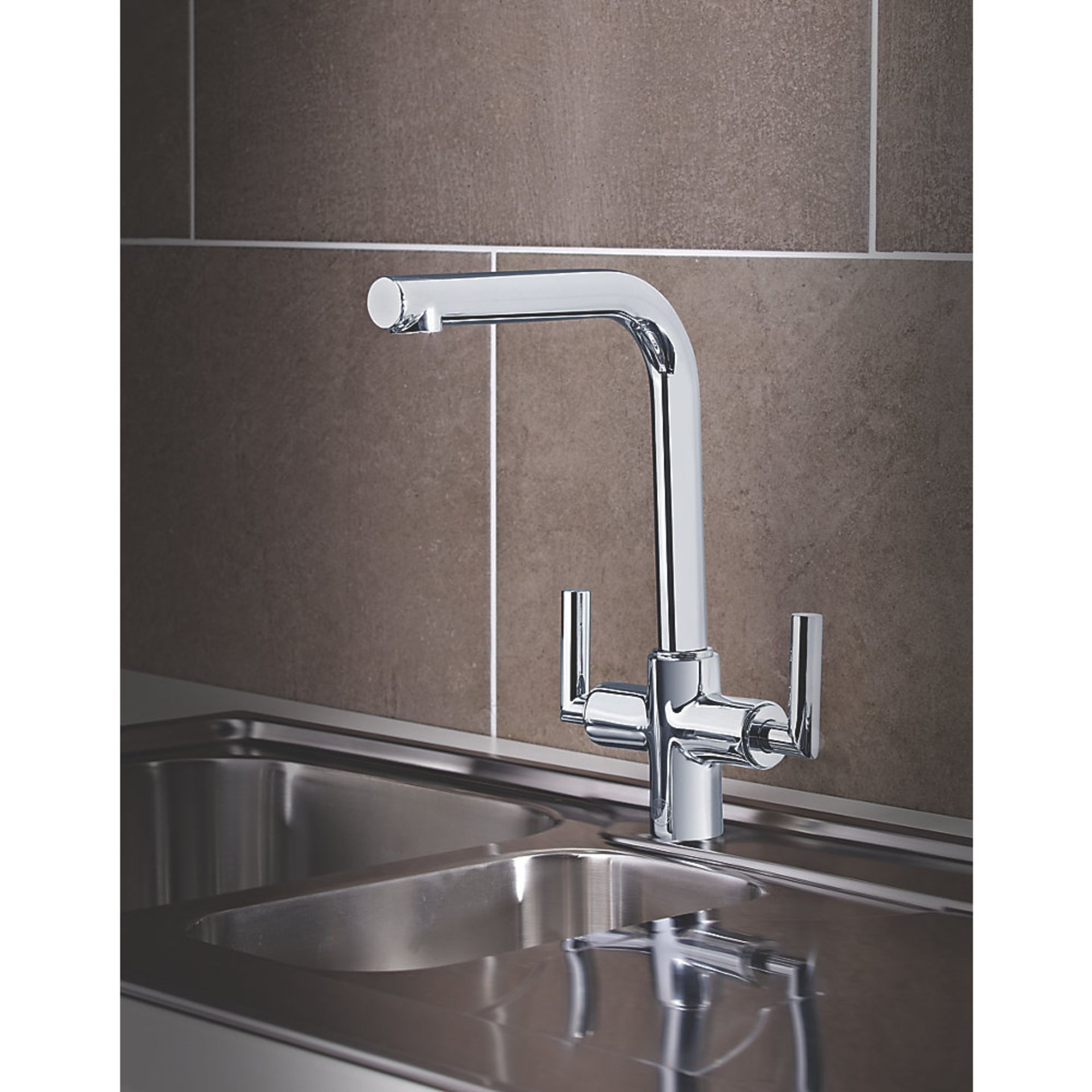(LL92) Heritage Dolce Dual Lever Mono Mixer Tap Chrome. _ Turn Deck-Mounted with Swivel Spout Modern - Image 3 of 3