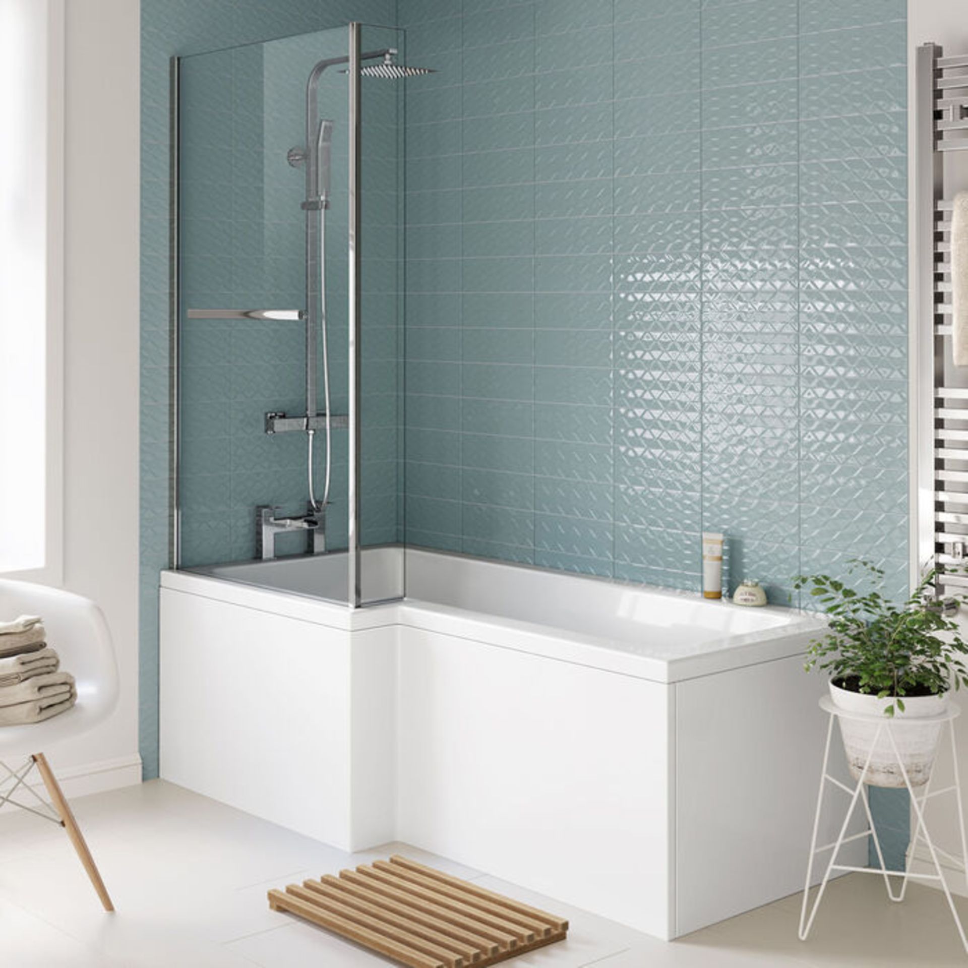 (DW22) 805mm Easy Clean L Shape Bath Screen and Pivot Rail - 6mm. 6mm Tempered Saftey Glass Sc... - Image 3 of 4