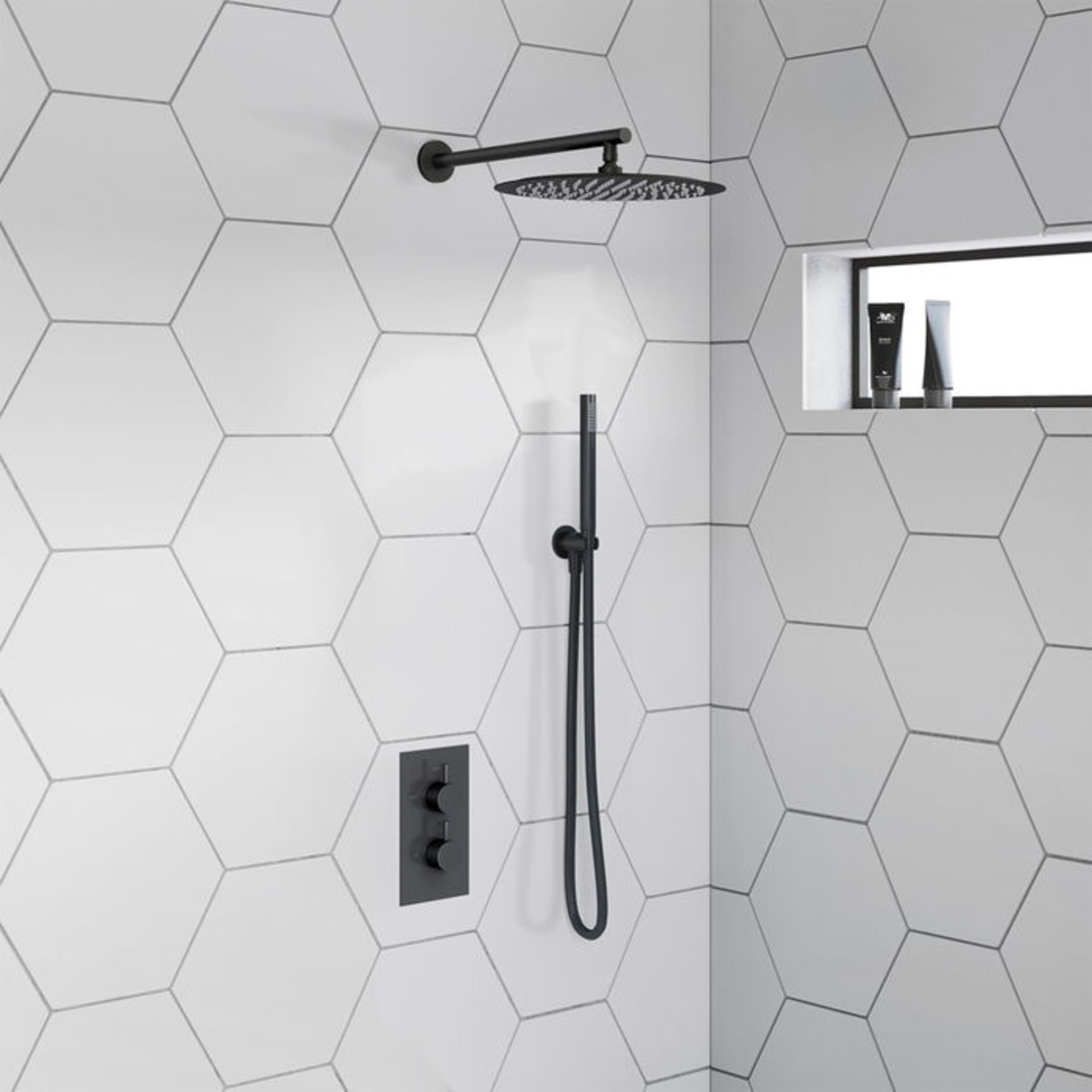 (DW29) Matte Black Round Concealed Thermostatic Mixer Shower Kit & Large Head. RRP £399.99. Co... - Image 2 of 3