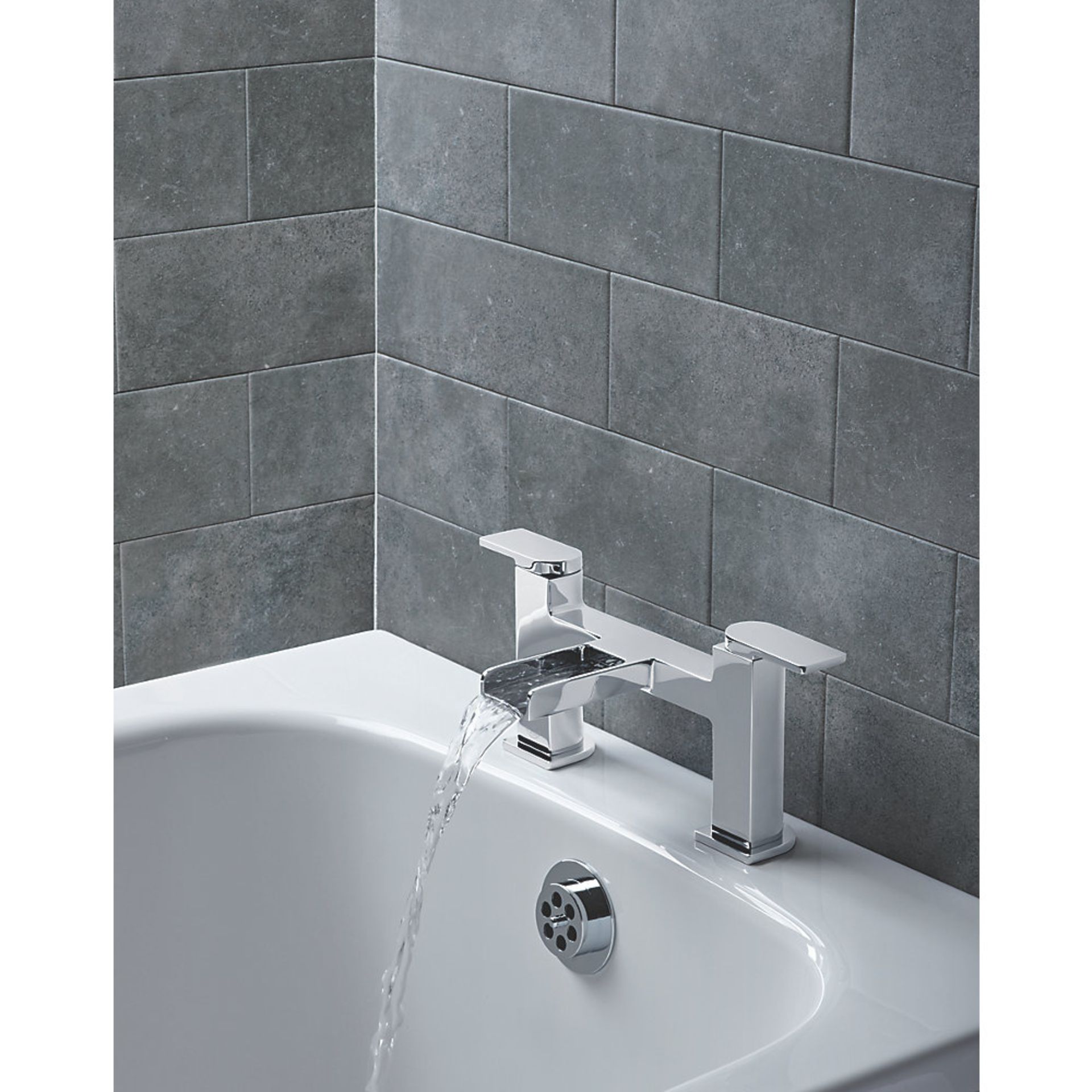 (MC148) Niagara Waterfall Bath Mono Mixer Tap. Double Lever Operation Suitable for High & Low