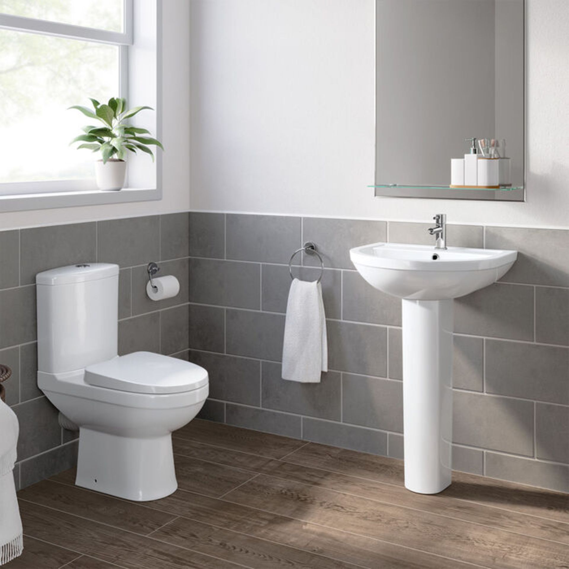 (DW31) Sabrosa II Close Coupled Toilet & Cistern inc Soft Close Seat. Made from White Vitreous ... - Image 4 of 4