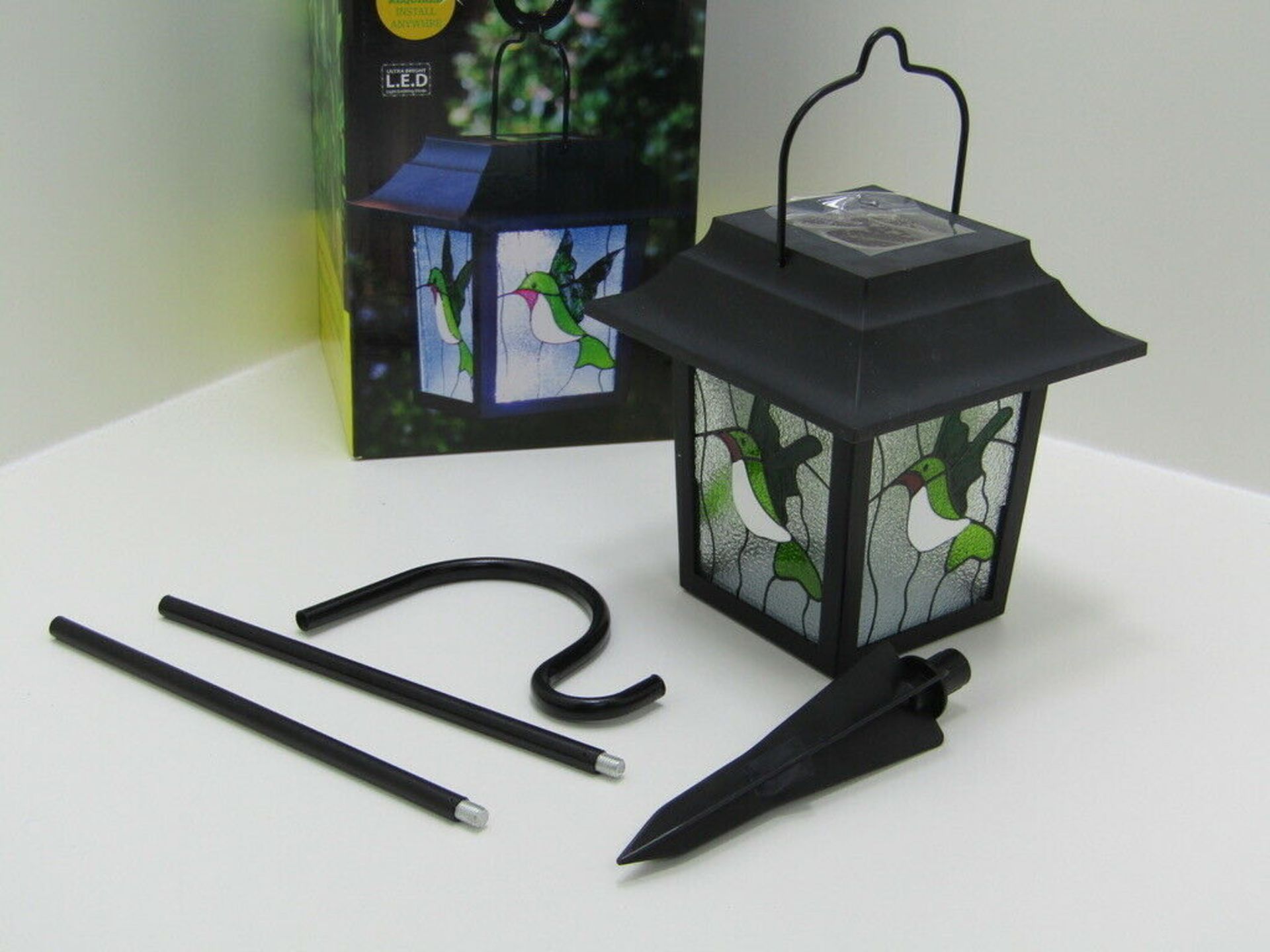 Solar powered humming bird stained glass lantern. LED. Garden Light - Image 3 of 3