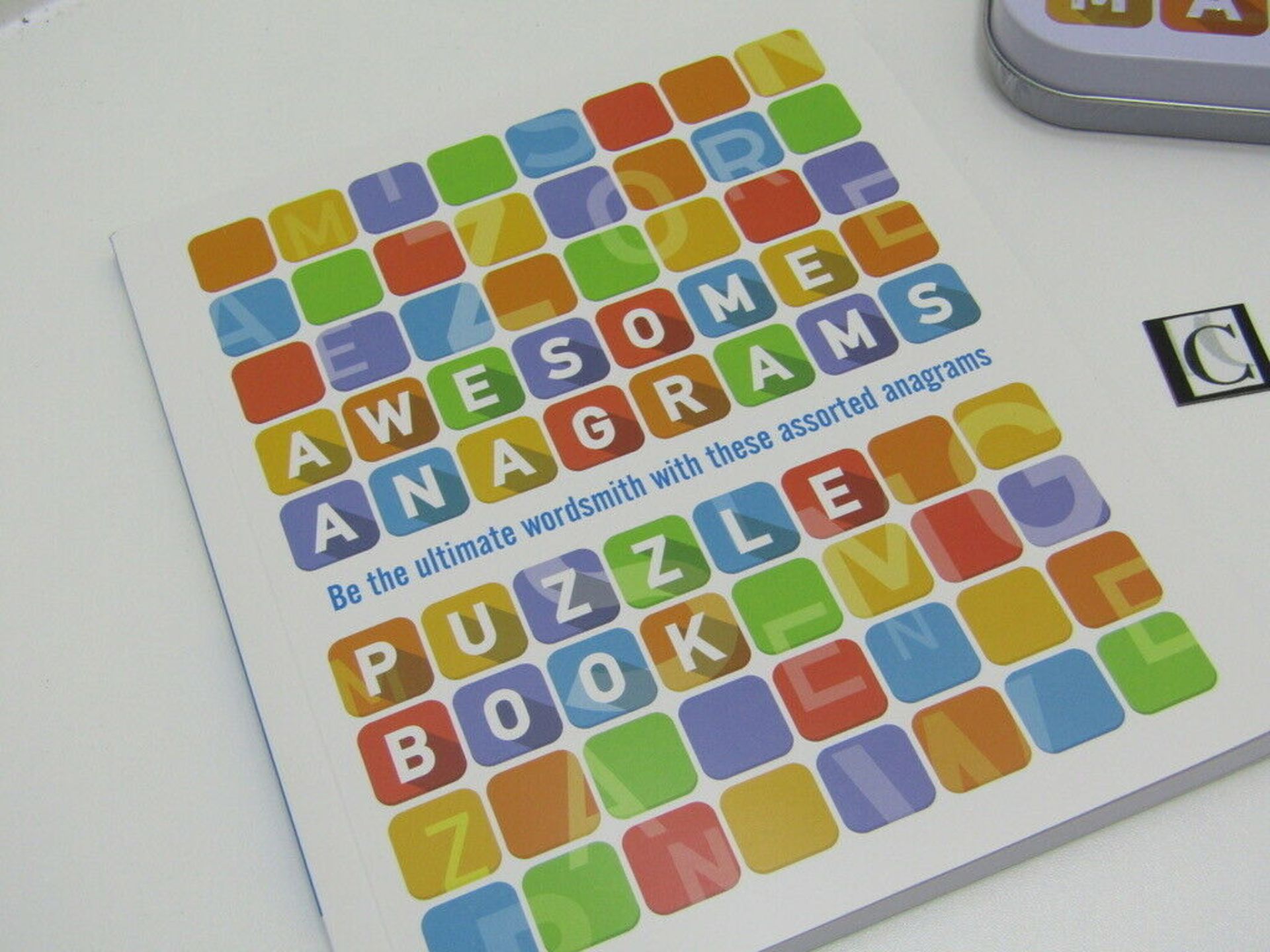 4 x Awesome Anagrams Puzzle Book & Magnet Set. Game. - Image 4 of 5