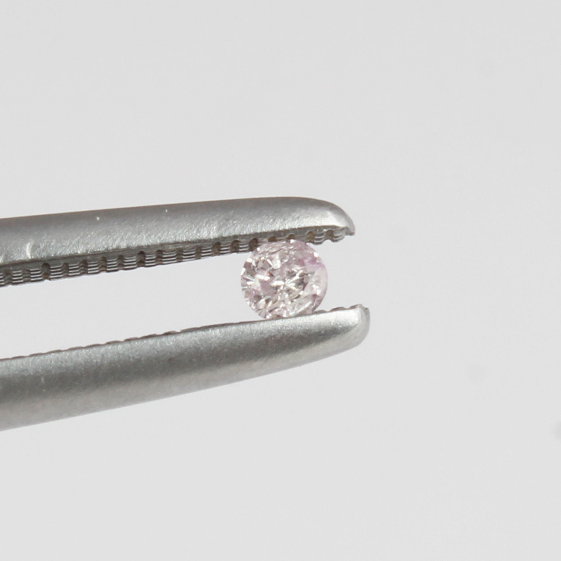 IGI Certified Pair Fancy Light Pink Diamonds Untreated - Image 6 of 7