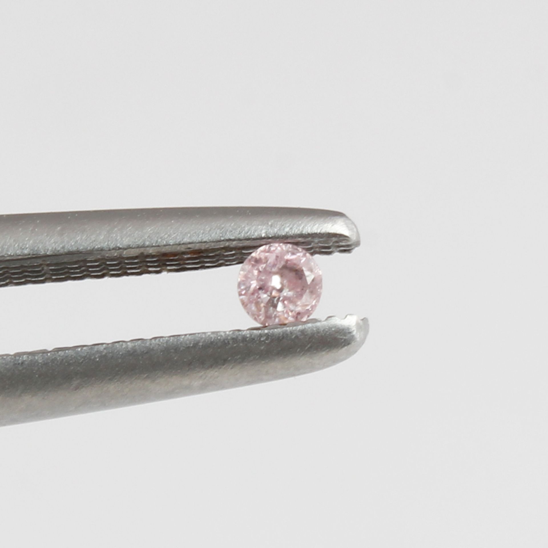 IGI Certified Pair Fancy Light Pink Diamonds Untreated - Image 5 of 7