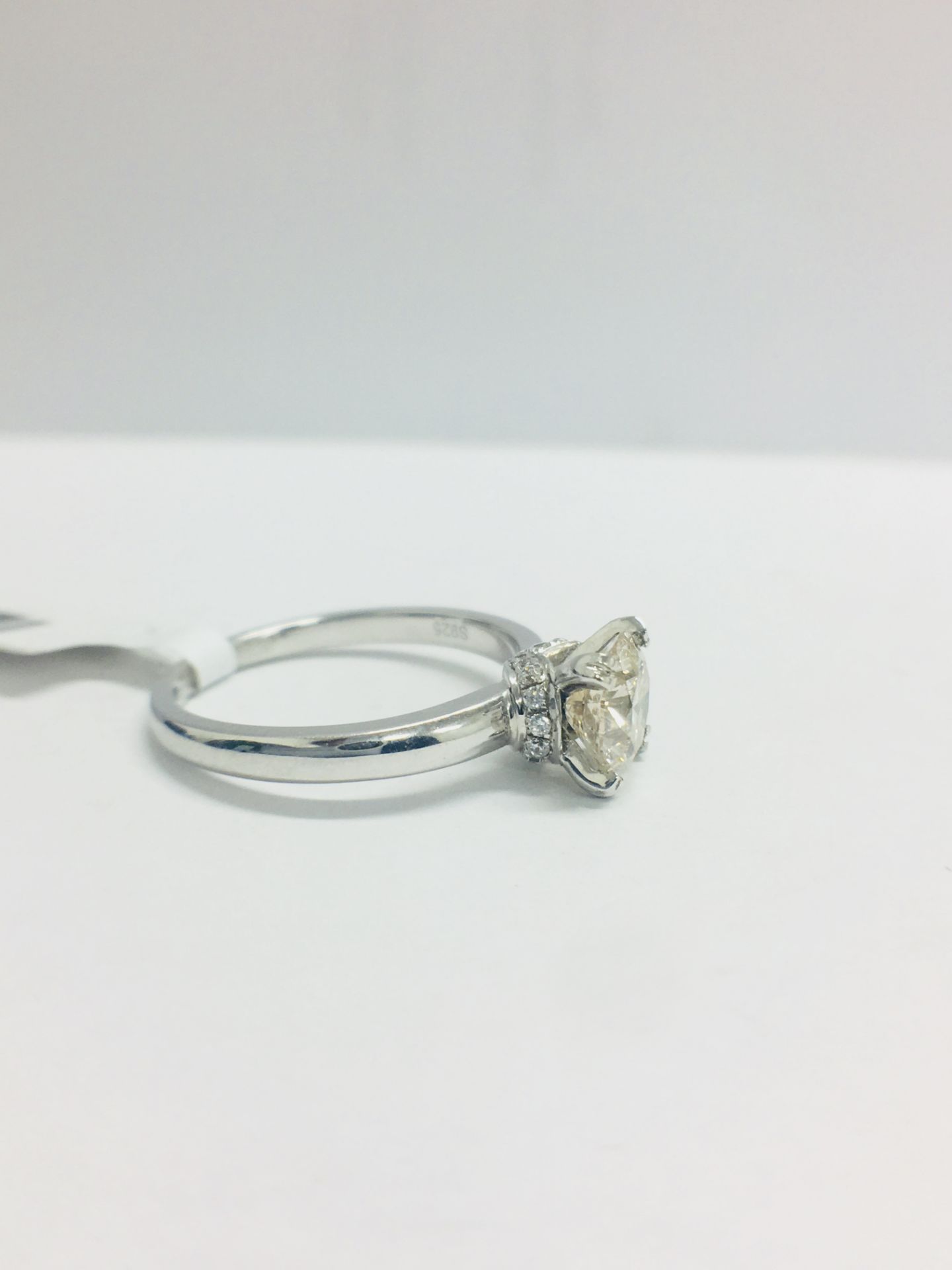 1ct Diamond Solitaire ring set in Platinum diamnd setting - Image 10 of 13