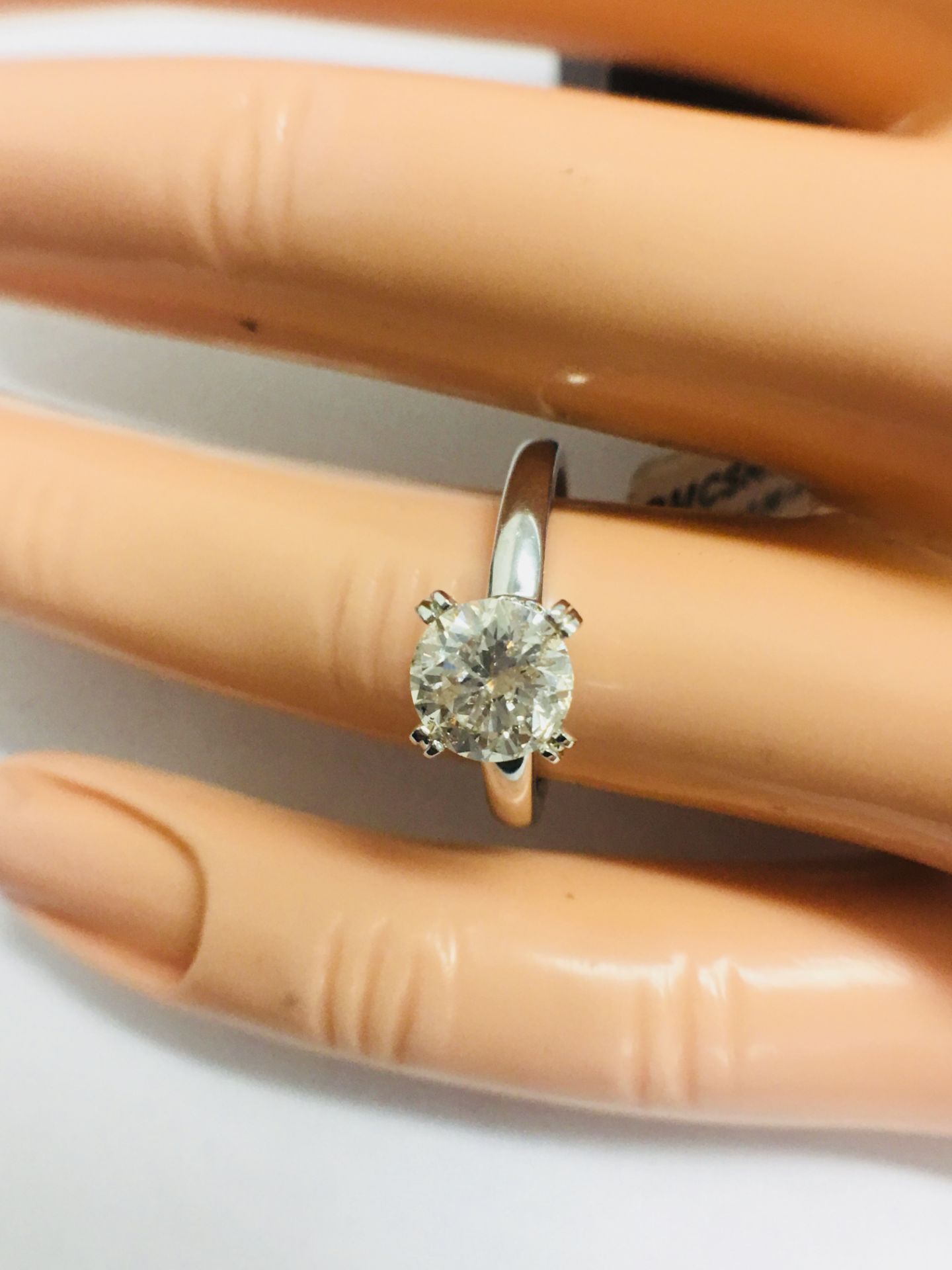 1ct Diamond Solitaire ring set in Platinum diamnd setting - Image 13 of 13