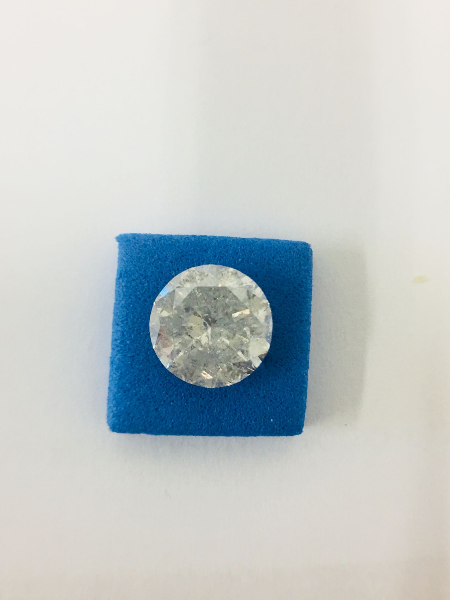 3.13ct Natural Brilliant cut diamond