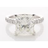 18ct White Gold Single Stone Prong Set With Stone Set Shoulders Diamond Ring 5.00