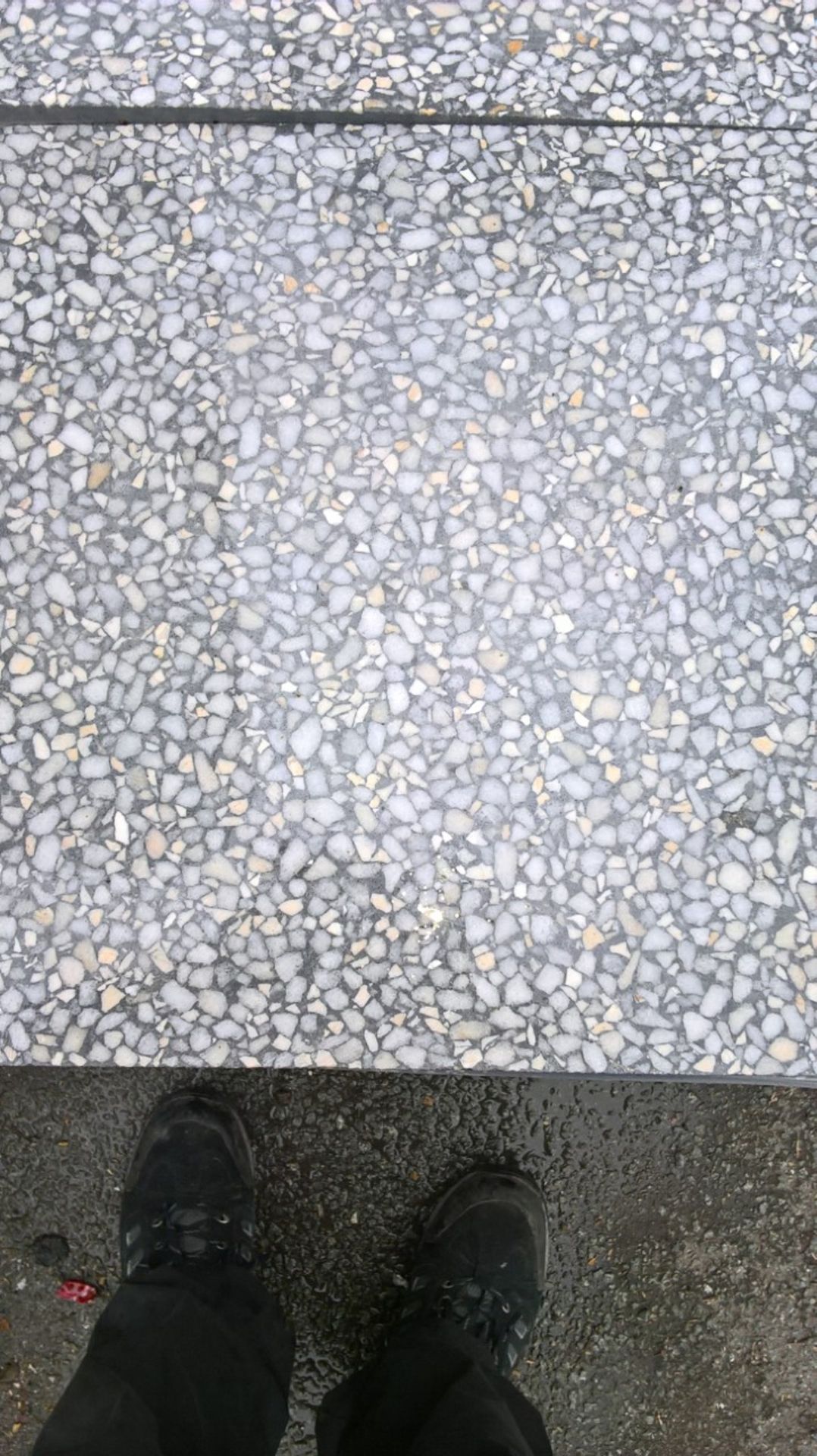 2 pallets of quiligotti terrazzo tiles