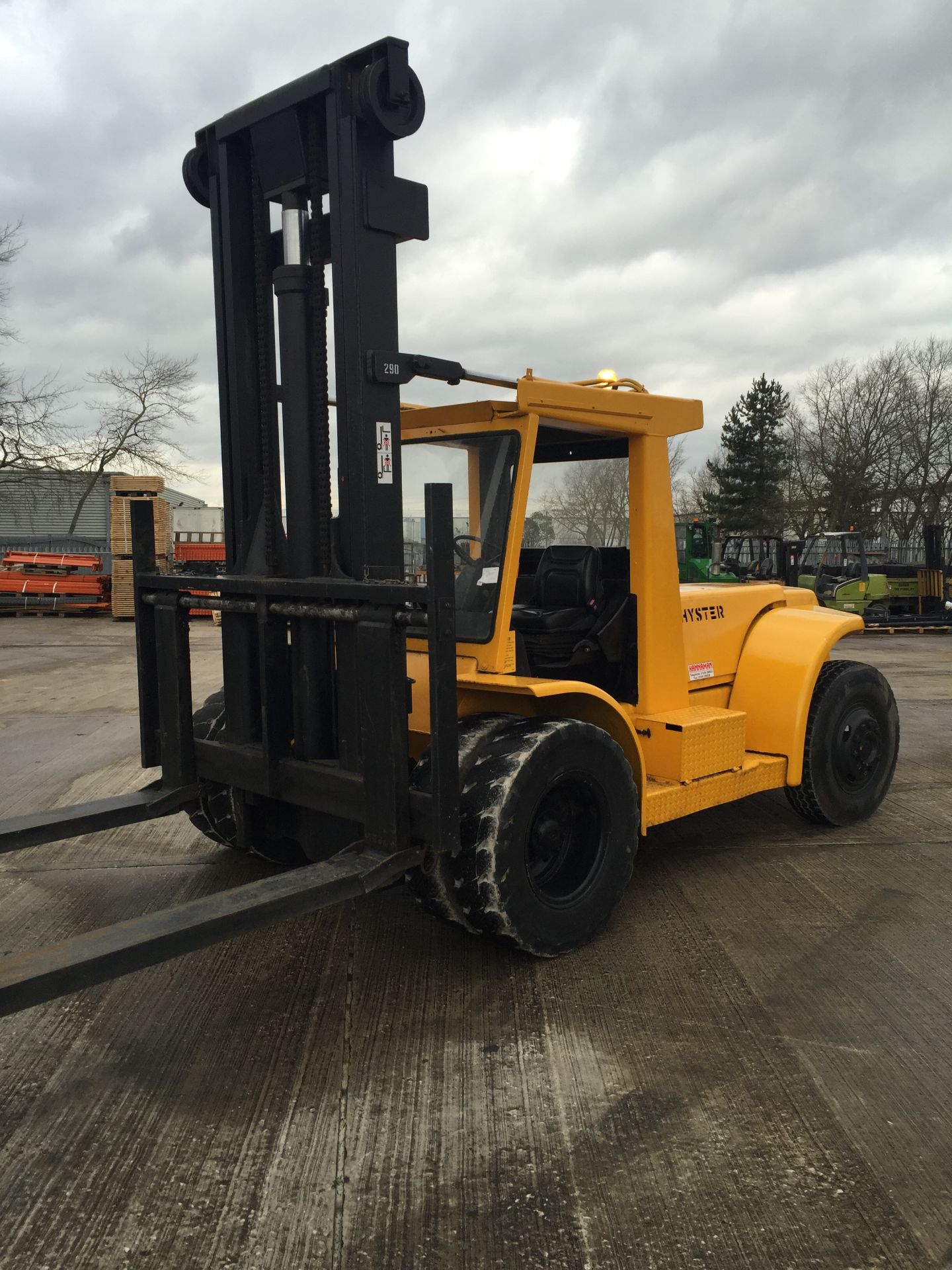 F290. Hyster Model H250H