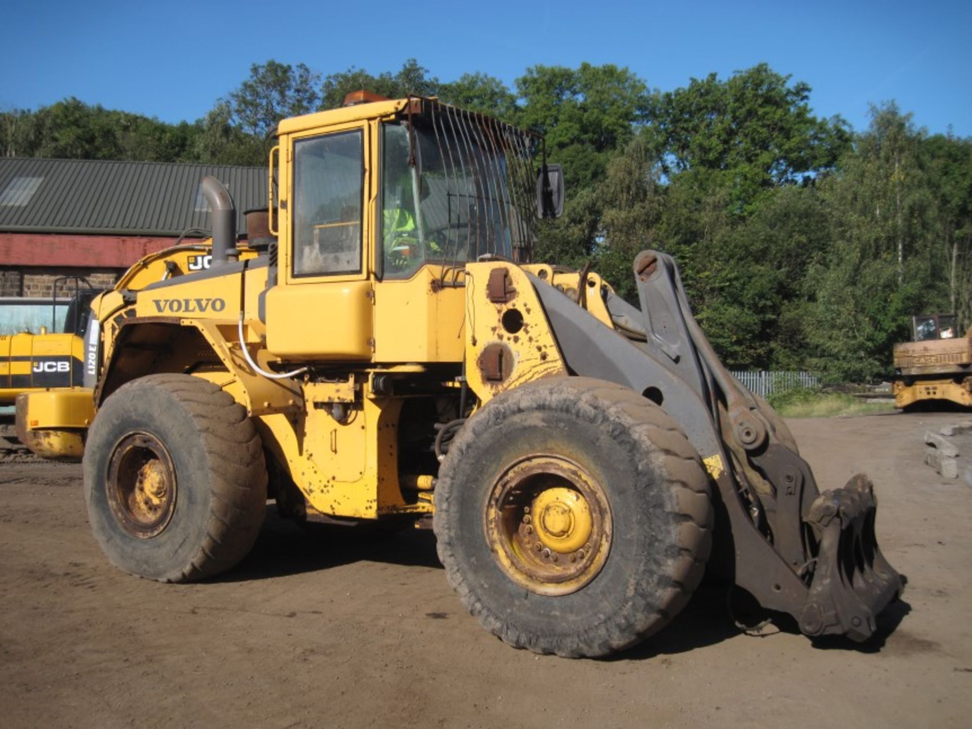 Volvo L120E Loading Shovel - Image 3 of 3