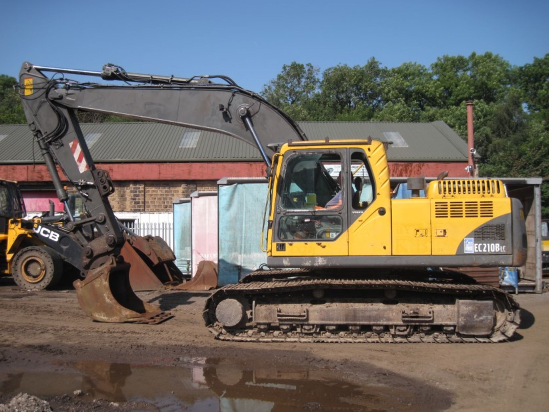 Volvo EC210BLC Excavator - Image 3 of 4