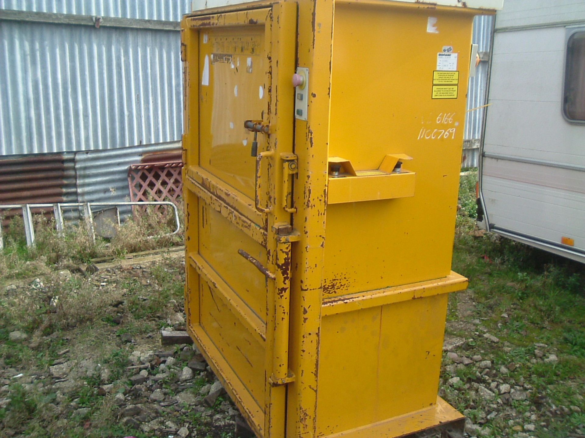 Kenburn Bramidan 4-k Hydraulic Waste Bailer - Image 4 of 5