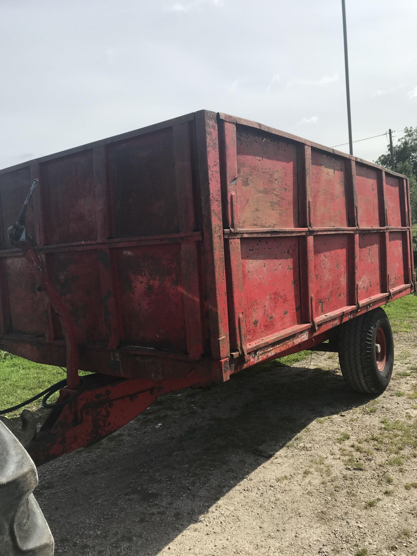 6 Ton Tipping Trailer with Dropsides & Grain Shoot