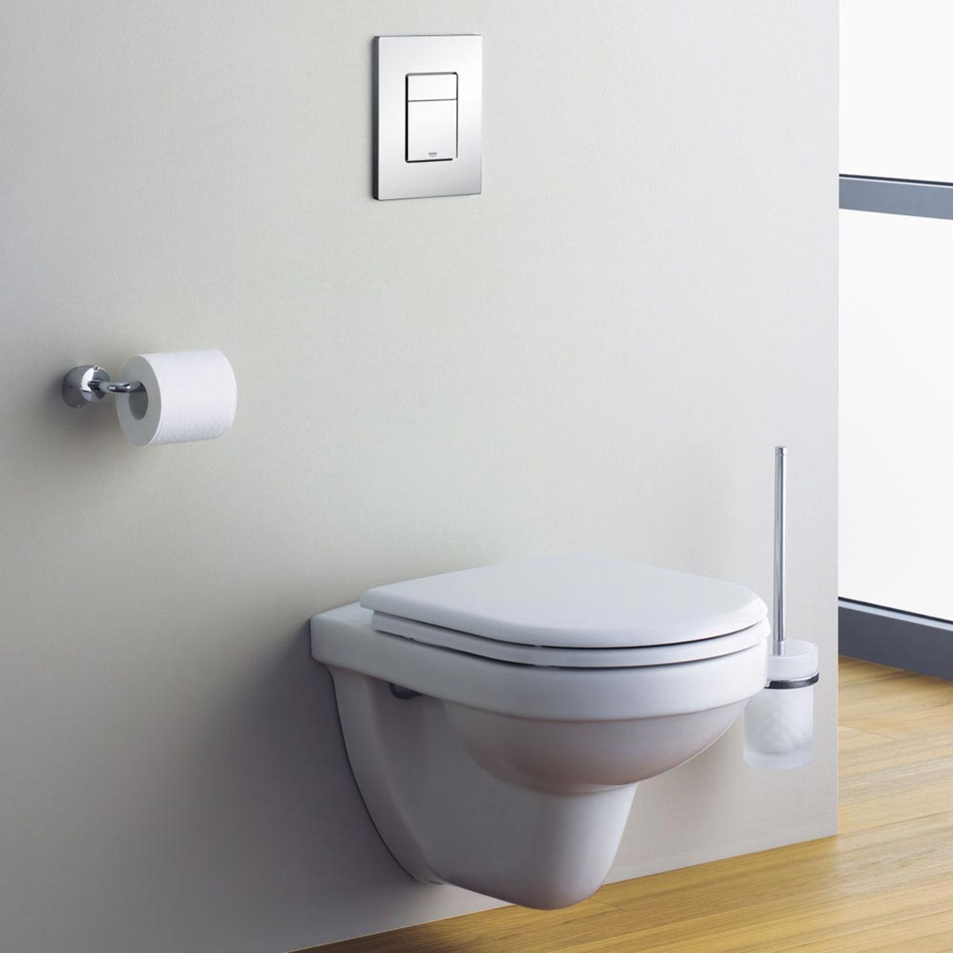 (RK1013) Grohe Skate Cosmopolitan WC Wall Flush Plate. The Skate Cosmopolitan flush plate is ma... - Image 3 of 3