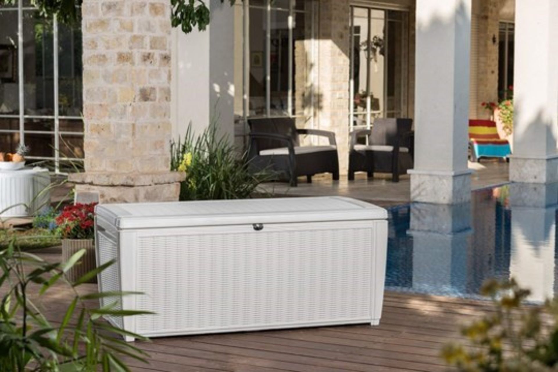Keter Sumatra Rattan Style Storage Box Transform your pool area into a stylish, practical and - Image 2 of 4