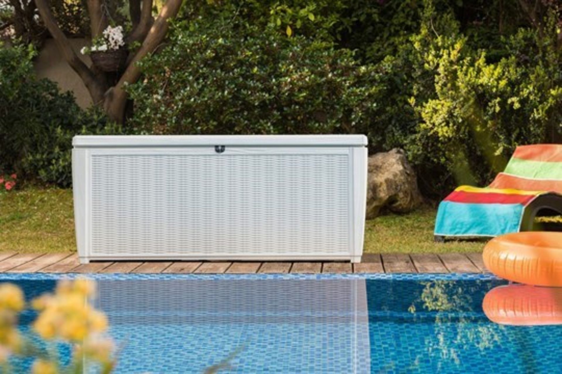 Keter Sumatra Rattan Style Storage Box Transform your pool area into a stylish, practical and - Image 4 of 4