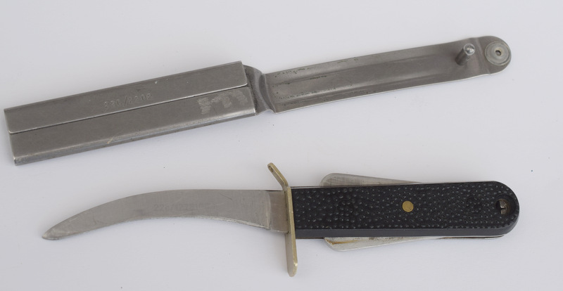 Parachute Knife And Metal Scabbard