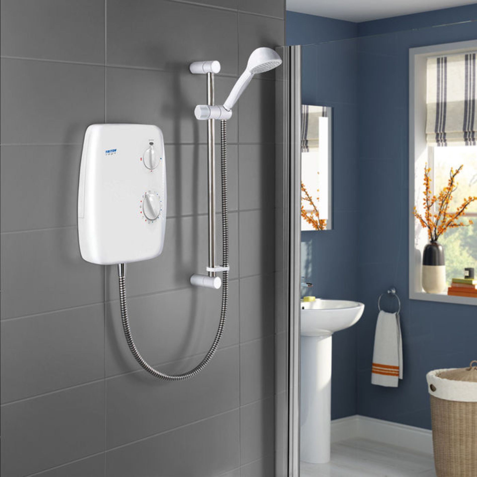 (A213) 8.5kW Triton Vega Electric Shower. RRP £529.99. Compatible with virtually any household... - Image 2 of 3