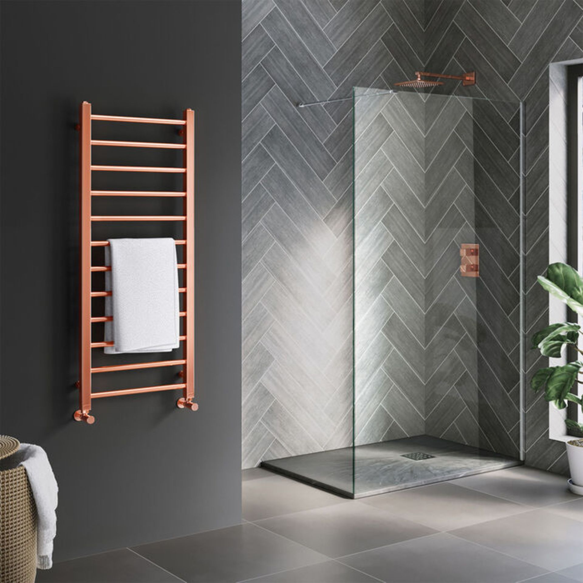 (J26) 1200x500mm Copper Heated Straight Rail Ladder Towel Radiator. RRP £379.99. Constructed... - Image 2 of 3