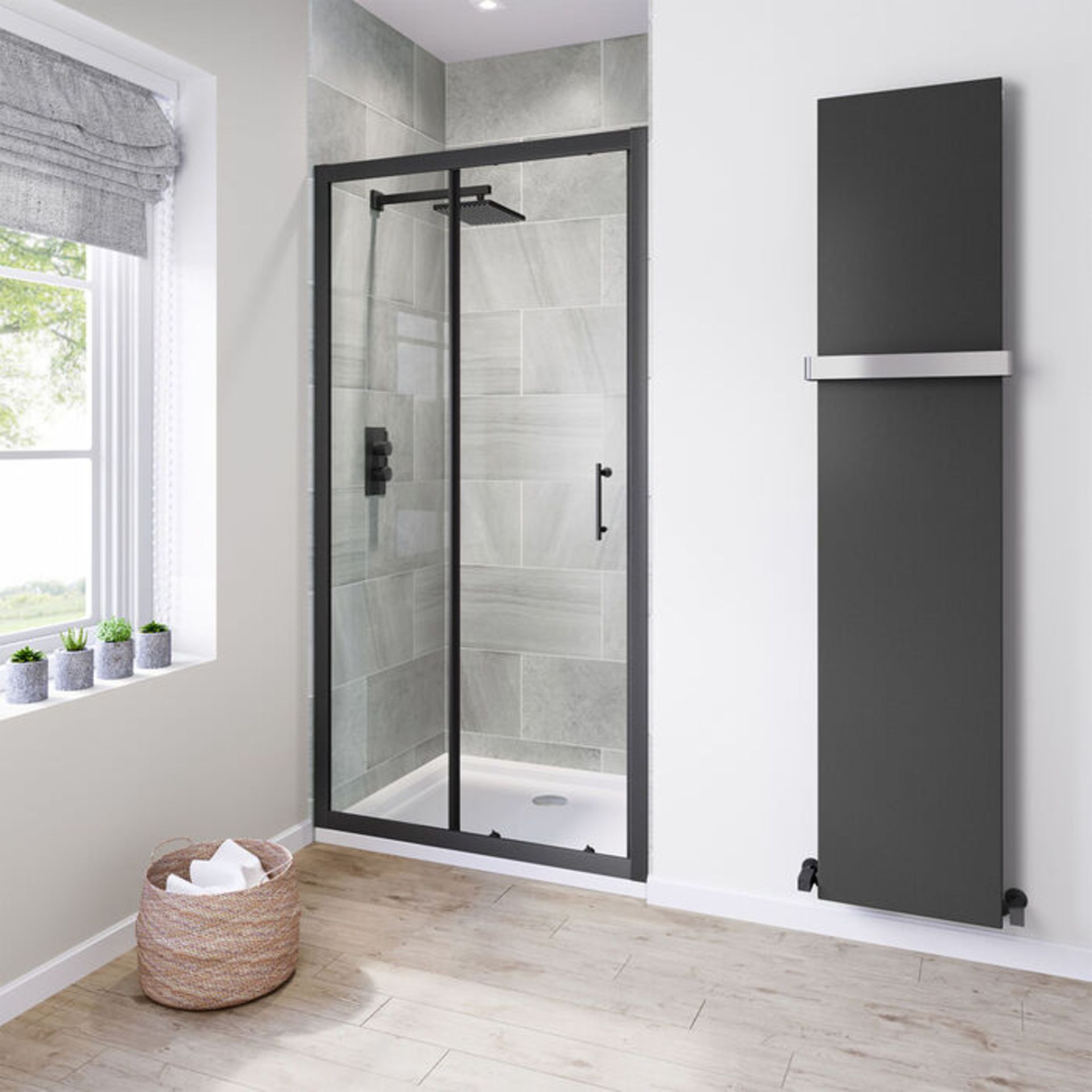 (G40) 1000mm - 6mm Black Frame Sliding Shower Door. RRP £399.99. Stylish matte black finish fr... - Image 2 of 4