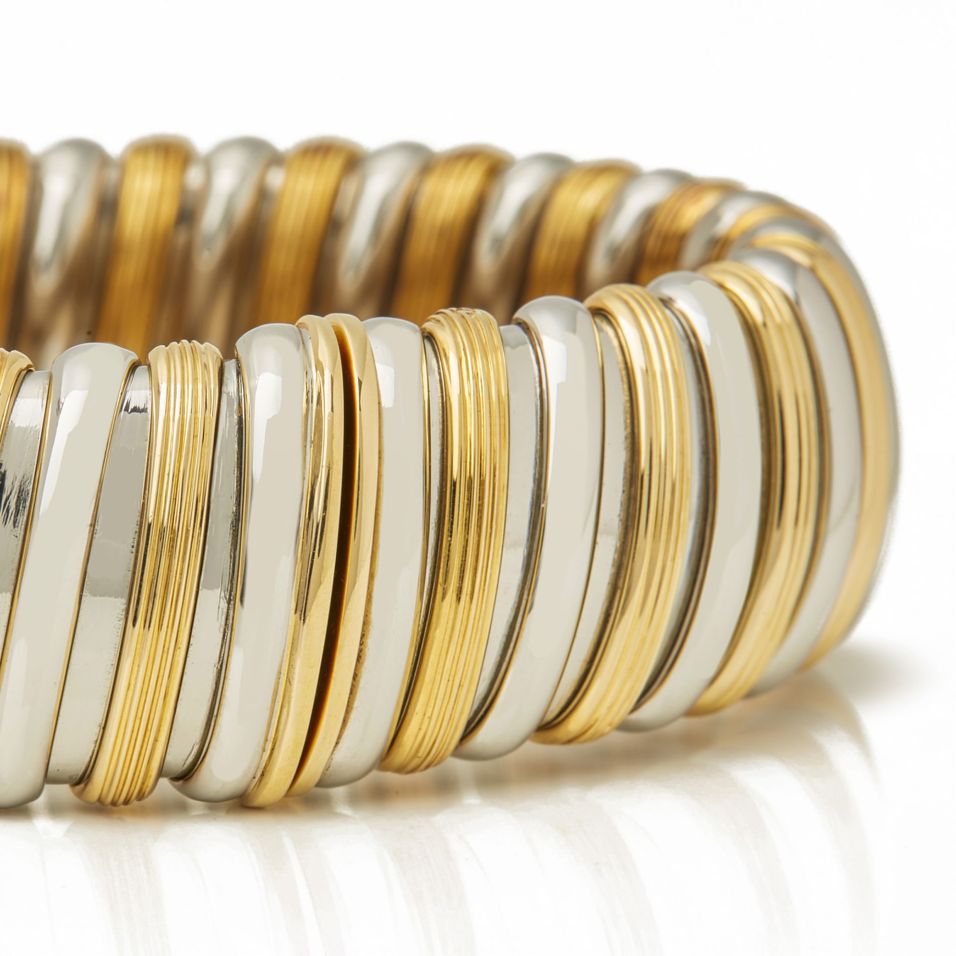 18k White & Yellow Gold Large Bangle - Image 2 of 6