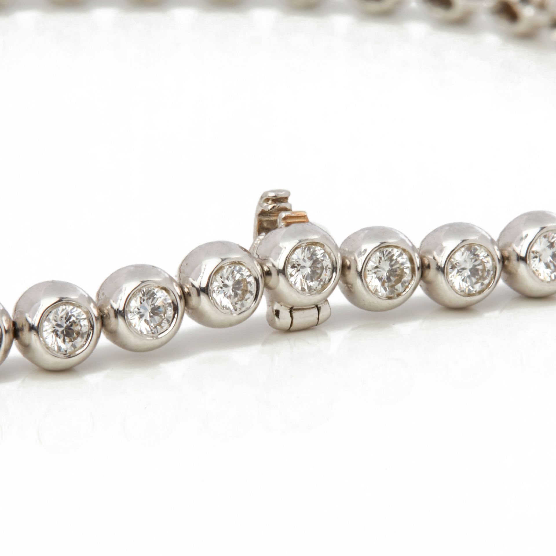 18k White Gold Beaded 2.00ct Diamond Bracelet - Image 5 of 10