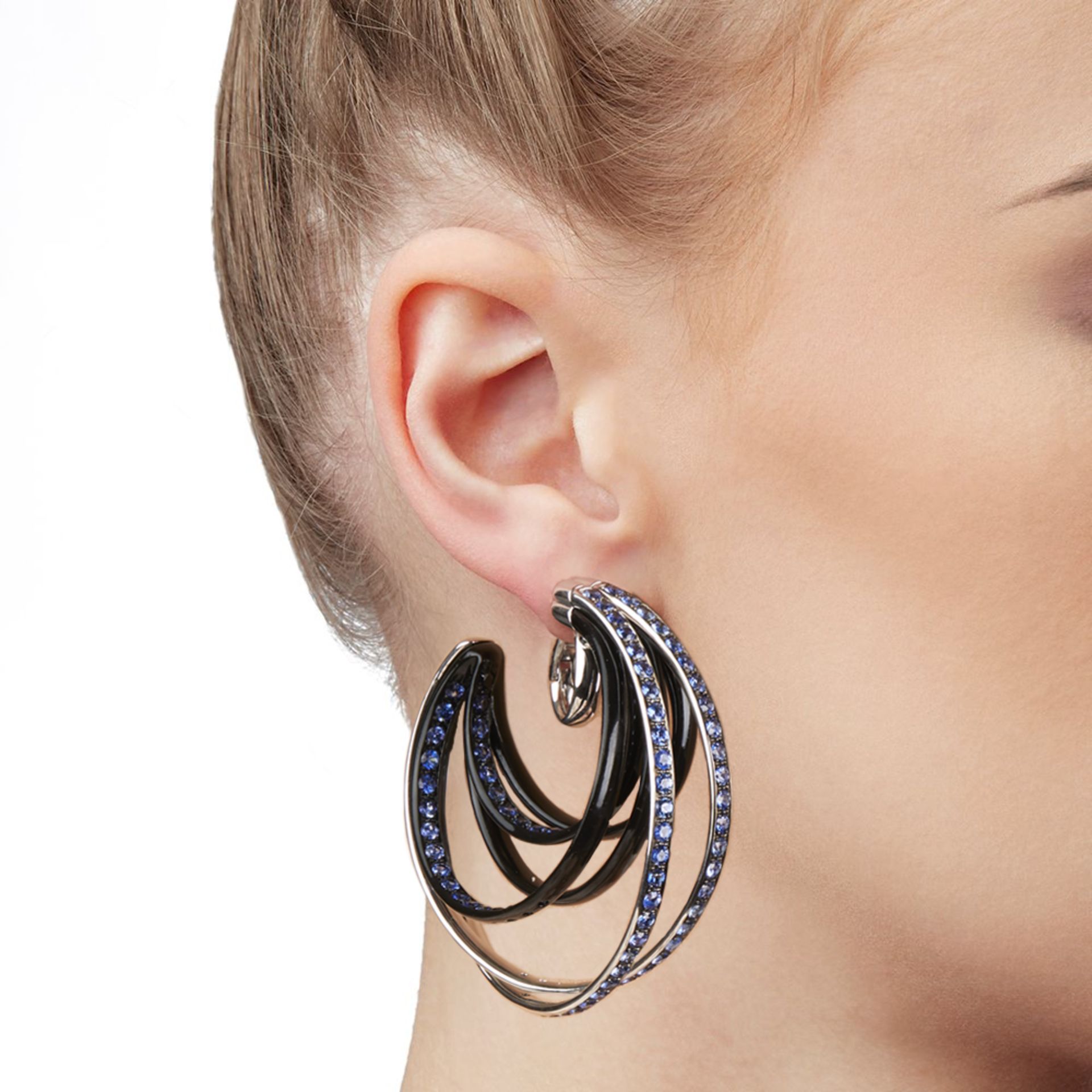 18k White Gold Black & Nano-Ceramic Coating Sapphire Allegra Earrings - Image 4 of 15
