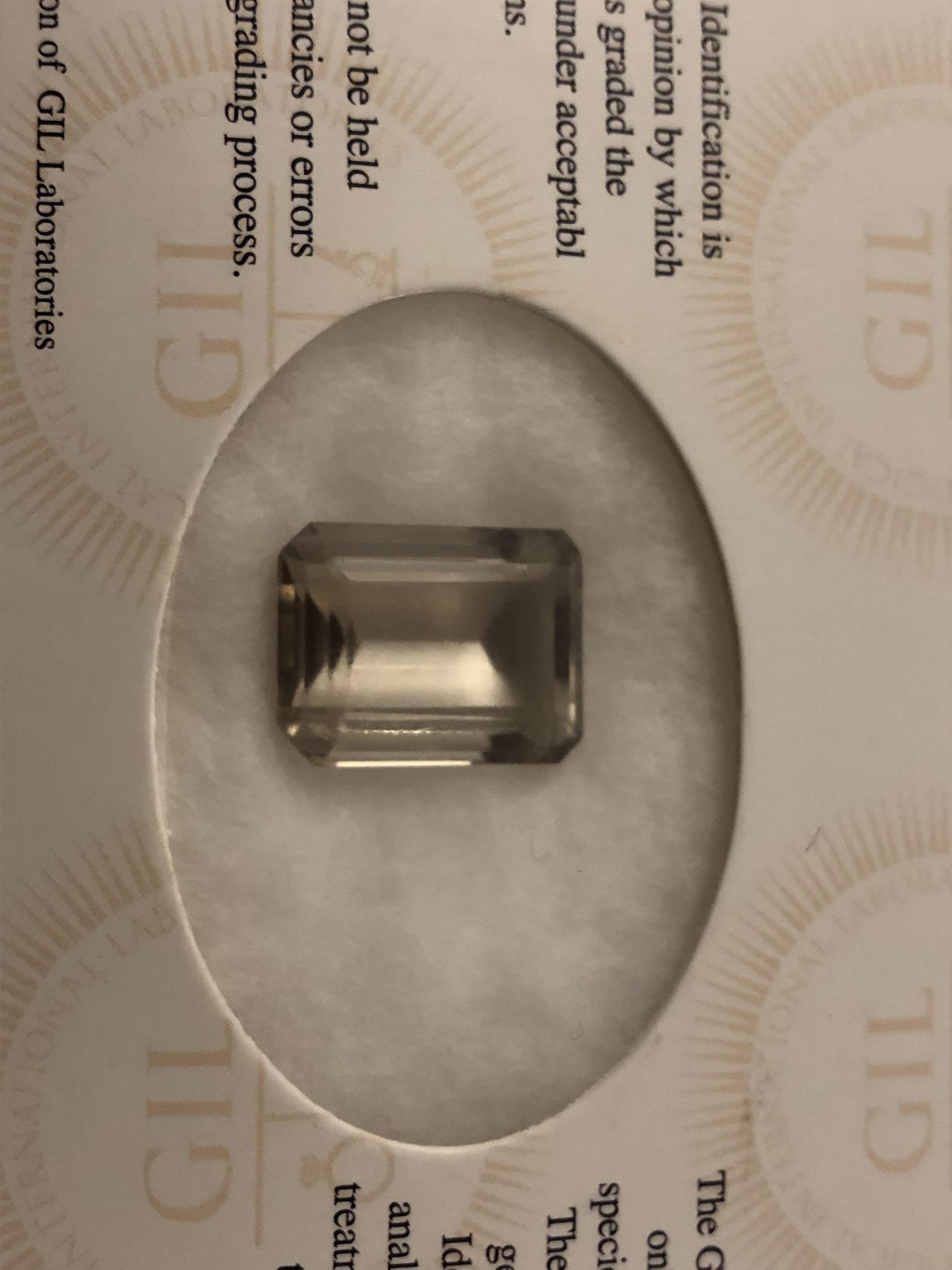 11.2ct Natural Quartz with GIL Certificate - Image 5 of 6