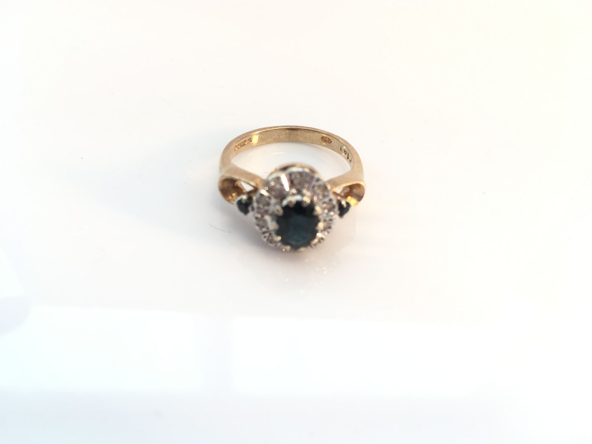 9ct GOLD BLACK STONE & DIAMOND RING - Image 4 of 6