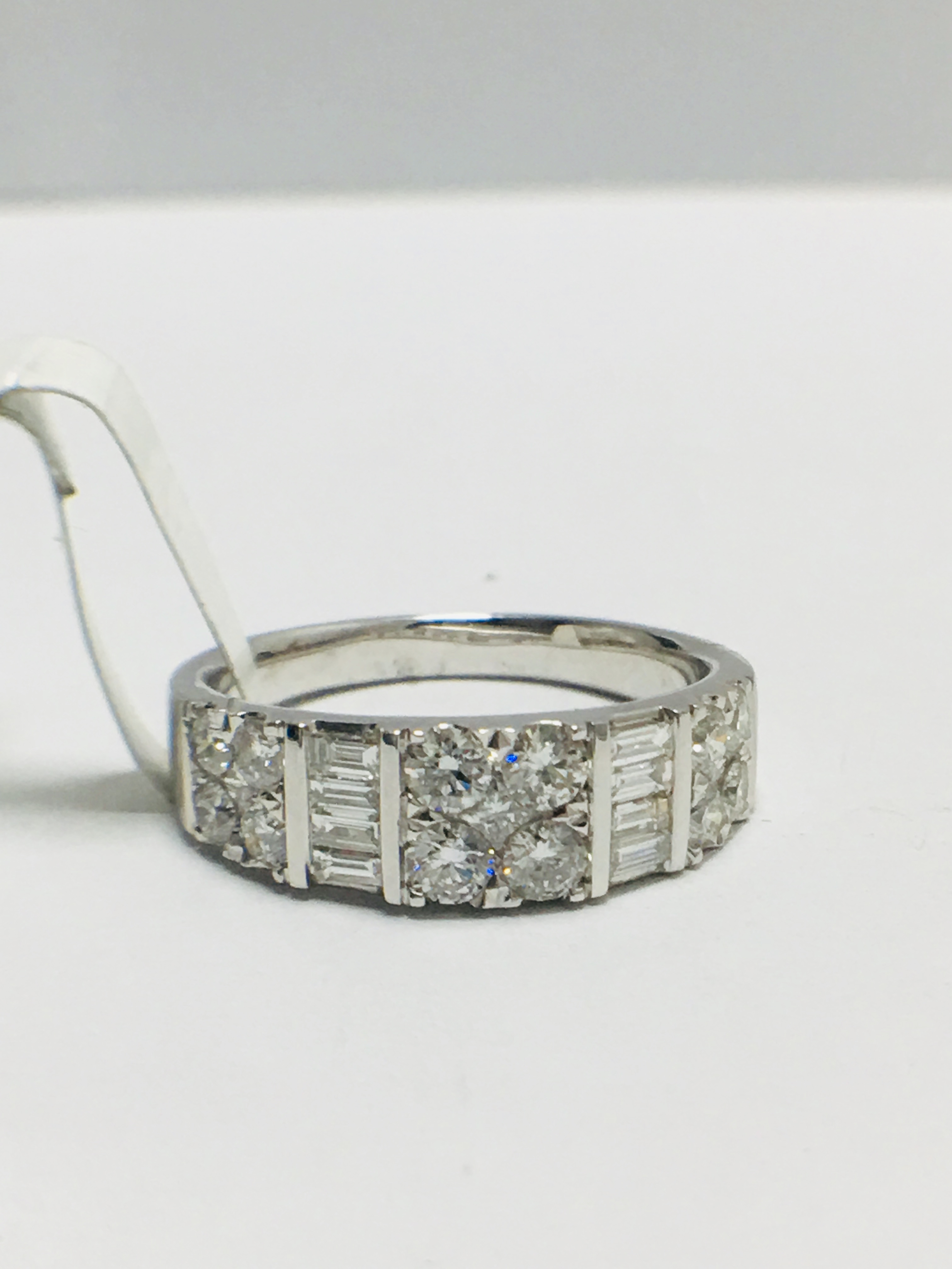 18ct Diamond Dress Ring