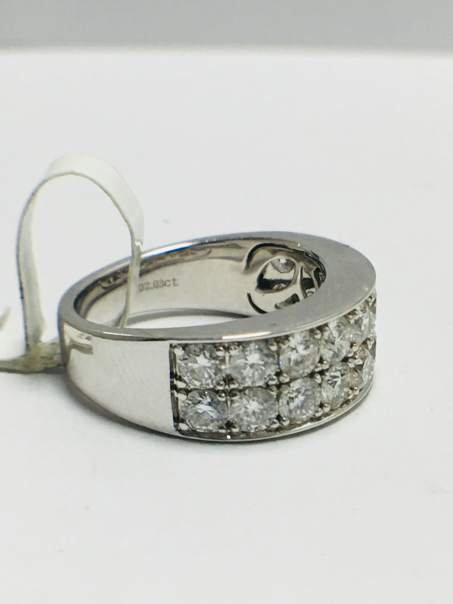 18ct Diamond Dress Ring - Image 8 of 11