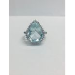 14ct White Gold Aquamarine & Diamond Ring