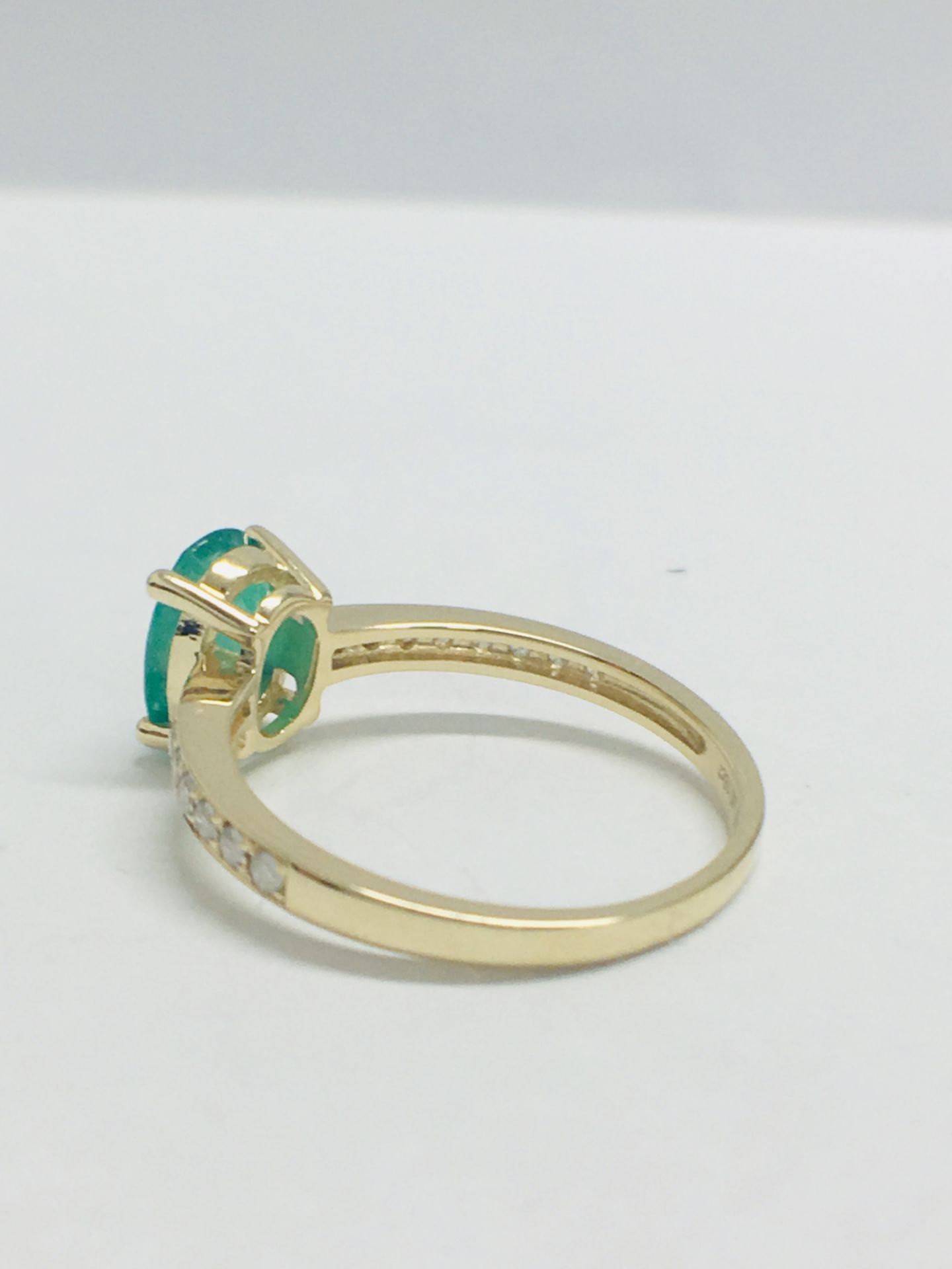 14ct Yellow Gold Emerald & Diamond Ring - Image 5 of 7