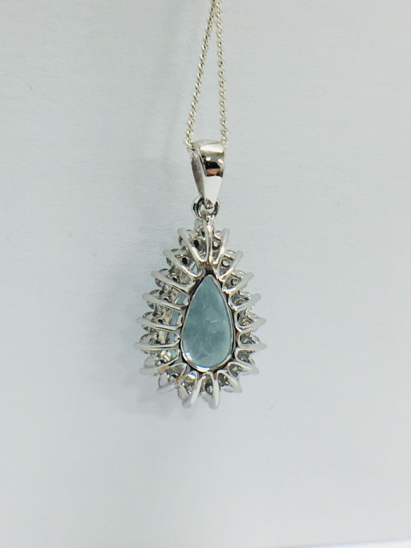 14ct White Gold Aquamarine & Diamond Pendant - Image 2 of 8