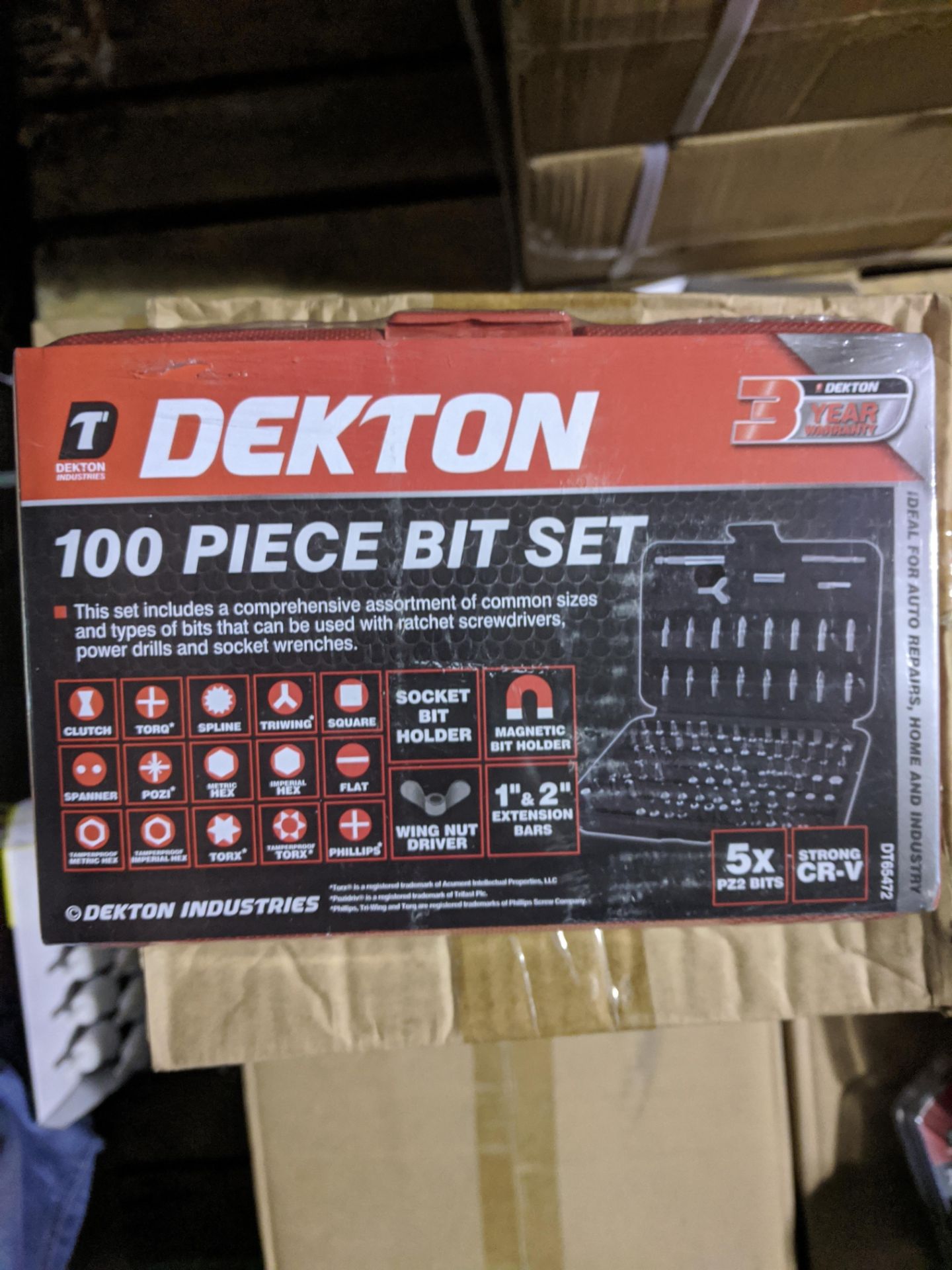 1 piece of Dekton 100 piece bit set