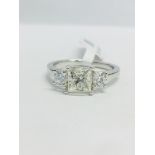 1 ct princess cut centre