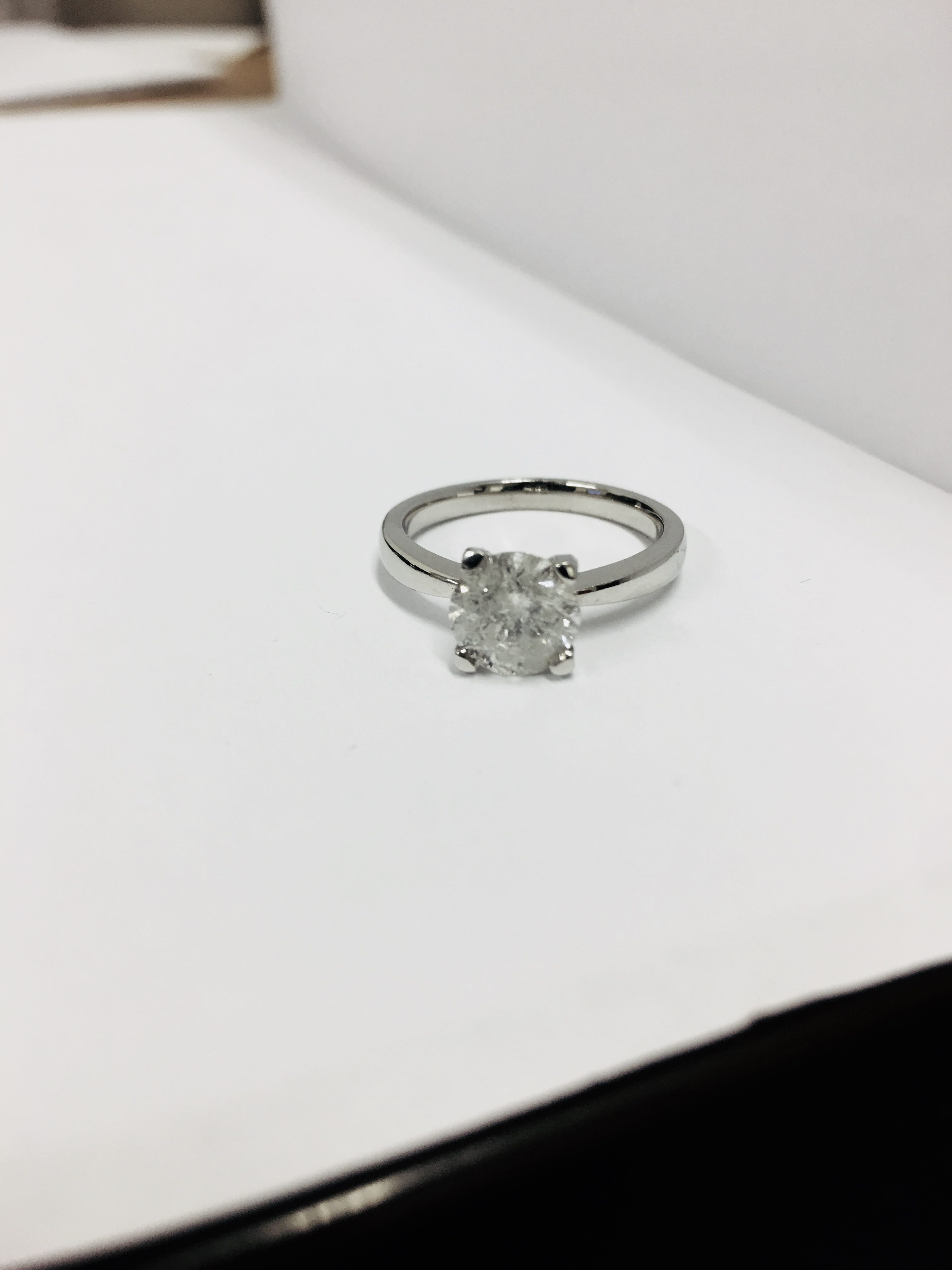 2.08ct diamond solitaire ring set in platinum - Image 3 of 6