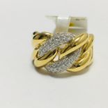 18ct yellow diamond set curb style ring