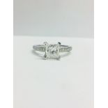 1ct Princess cut natural diamond set in platinum diamond setting