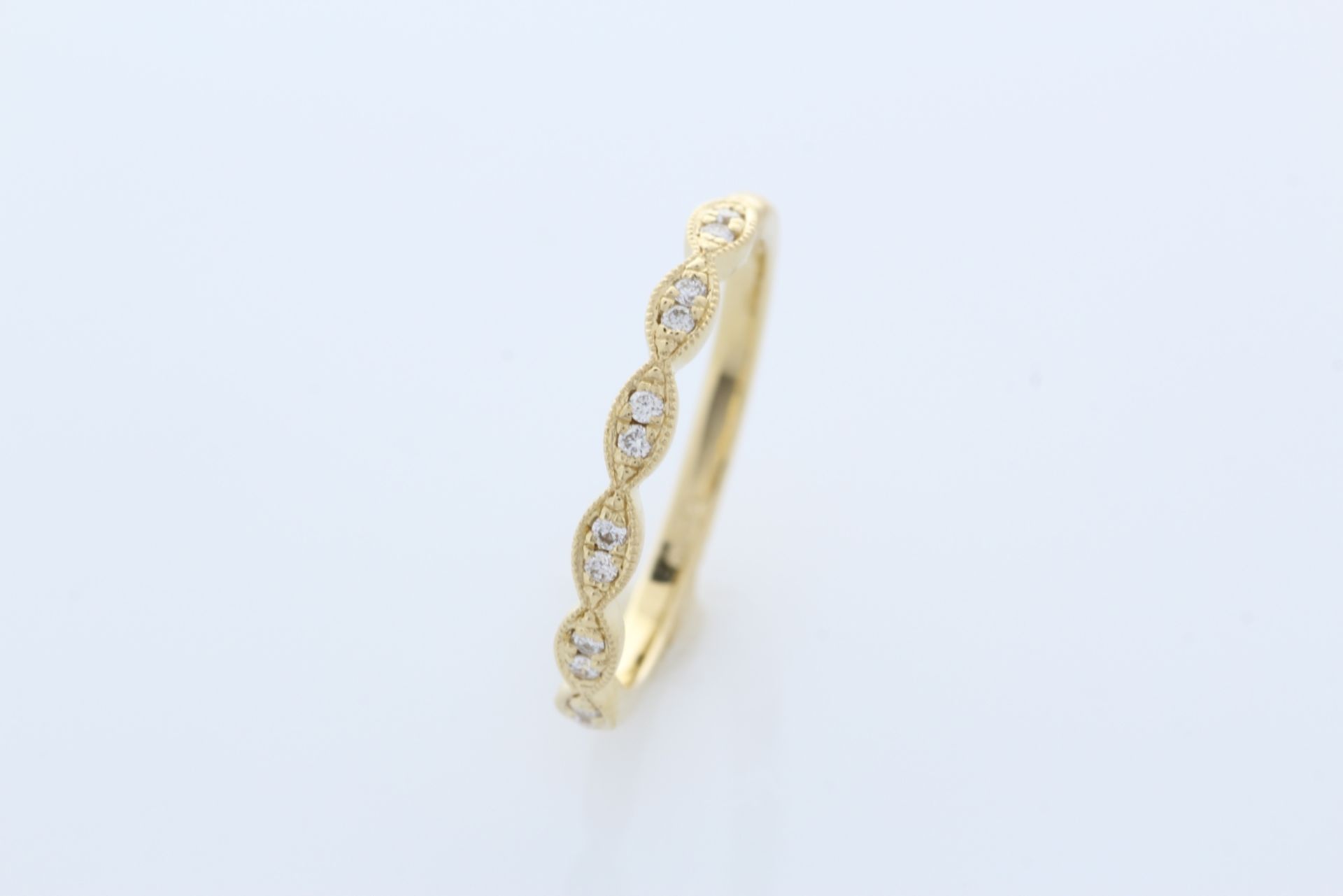 18ct Yellow Gold Semi Eternity Fancy Diamond Ring 0.11 - Bild 2 aus 3