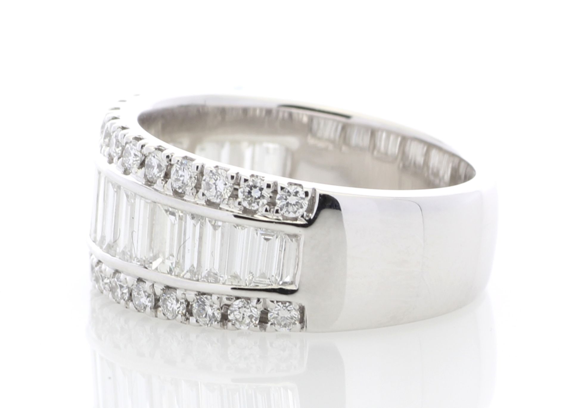 18ct White Gold Channel Set Semi Eternity Diamond Ring 2.12 - Bild 3 aus 5