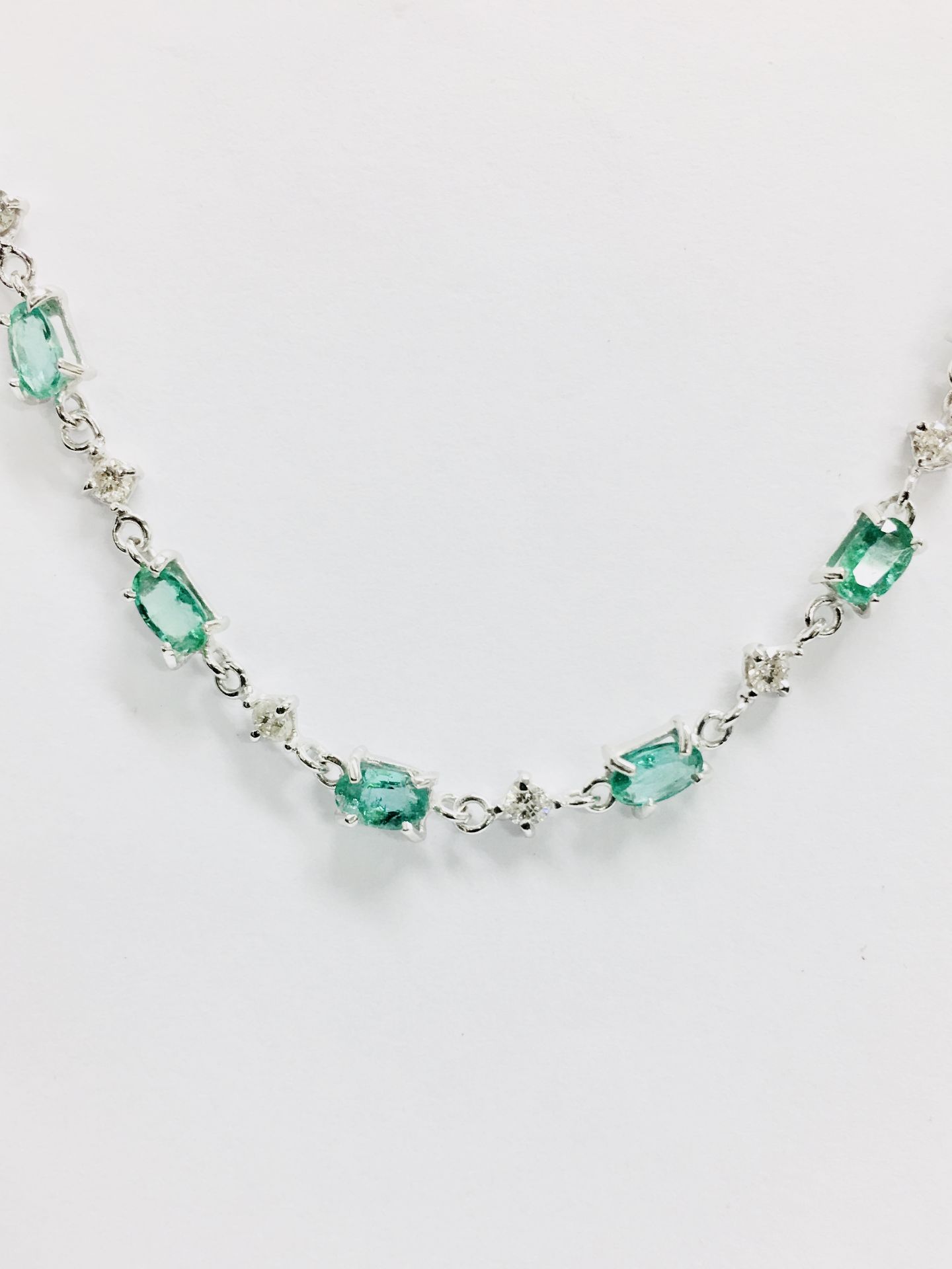 6Ct Emerald And Diamond Bracelet. - Image 4 of 7