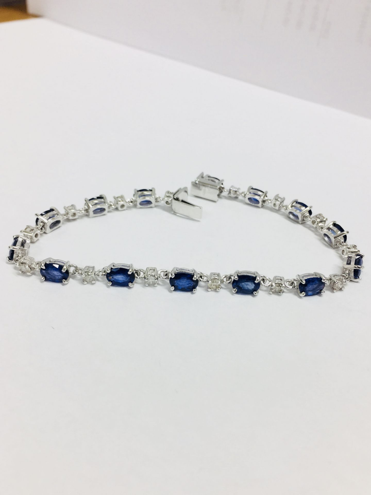 11Ct Sapphire And Diamond Bracelet.