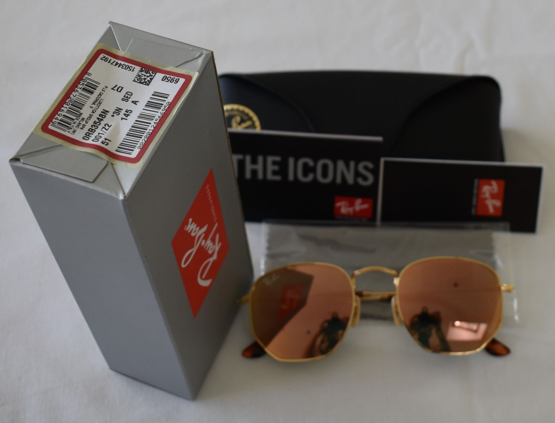 Ray Ban Sunglasses ORB3548N 001/Z2 - Image 2 of 2