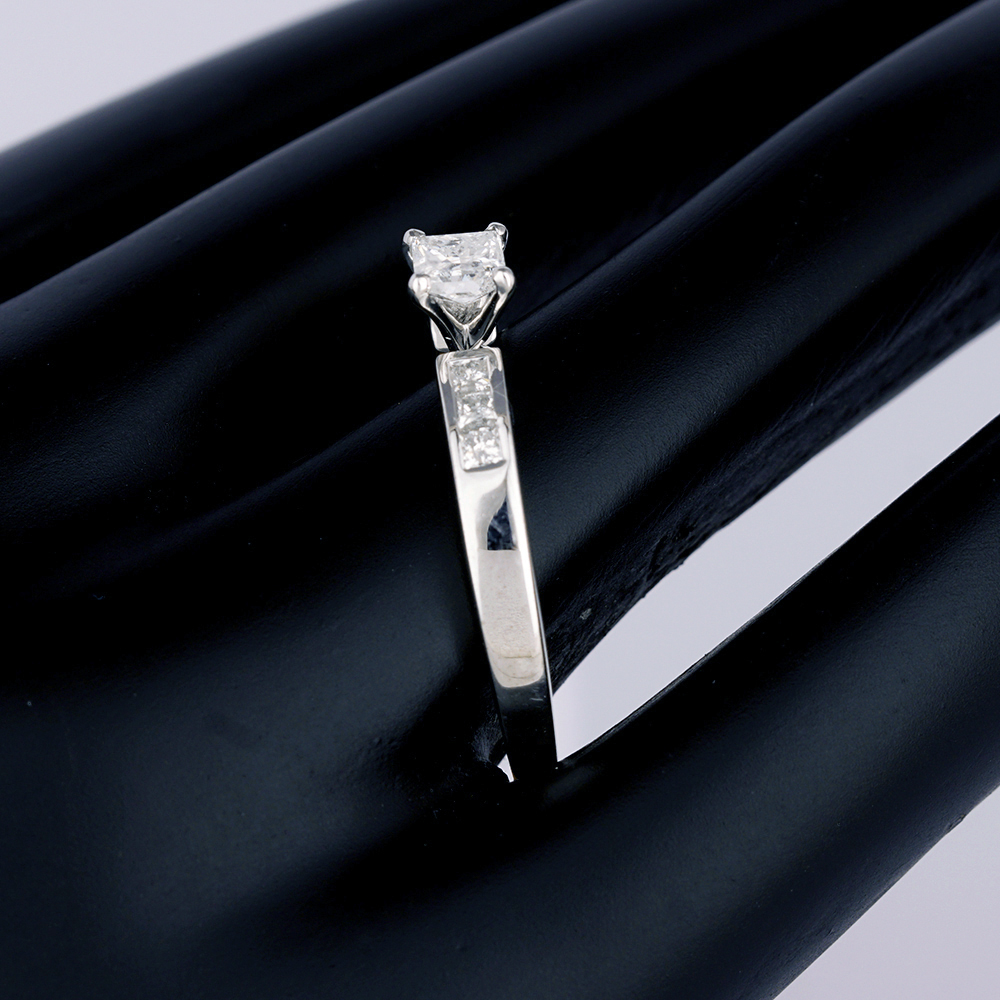 14 K / 585 White Gold Solitaire Diamond Ring - Image 3 of 6