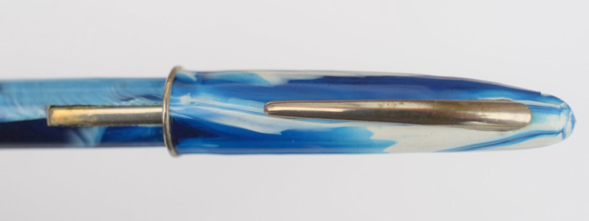 Winner USA Blue And White Marble Effect Fountain Pen - Image 2 of 2