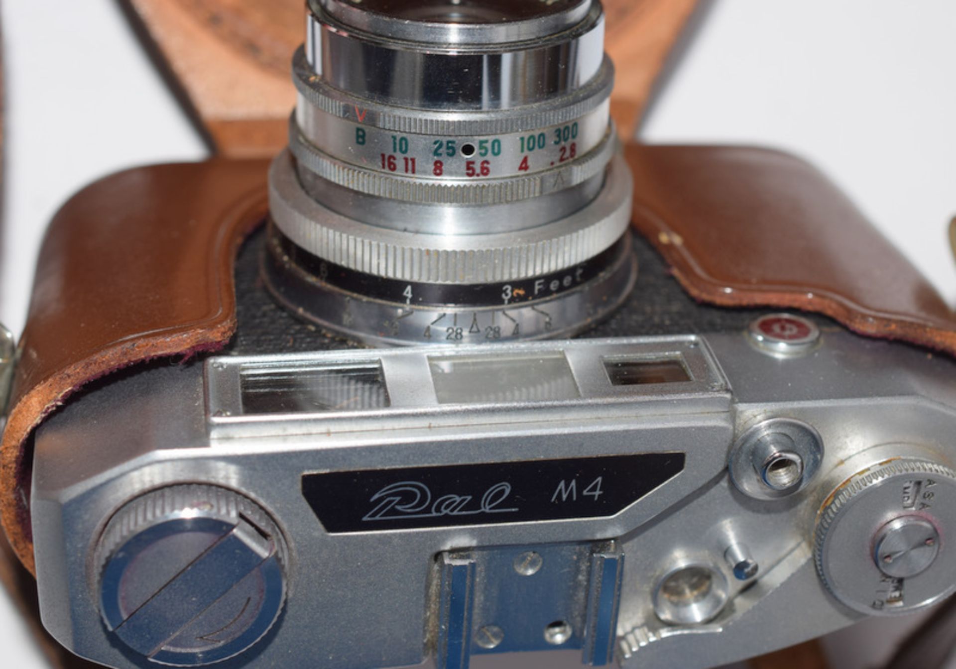 Vintage 35mm Camera With Accessories And Leather Case - Image 4 of 6